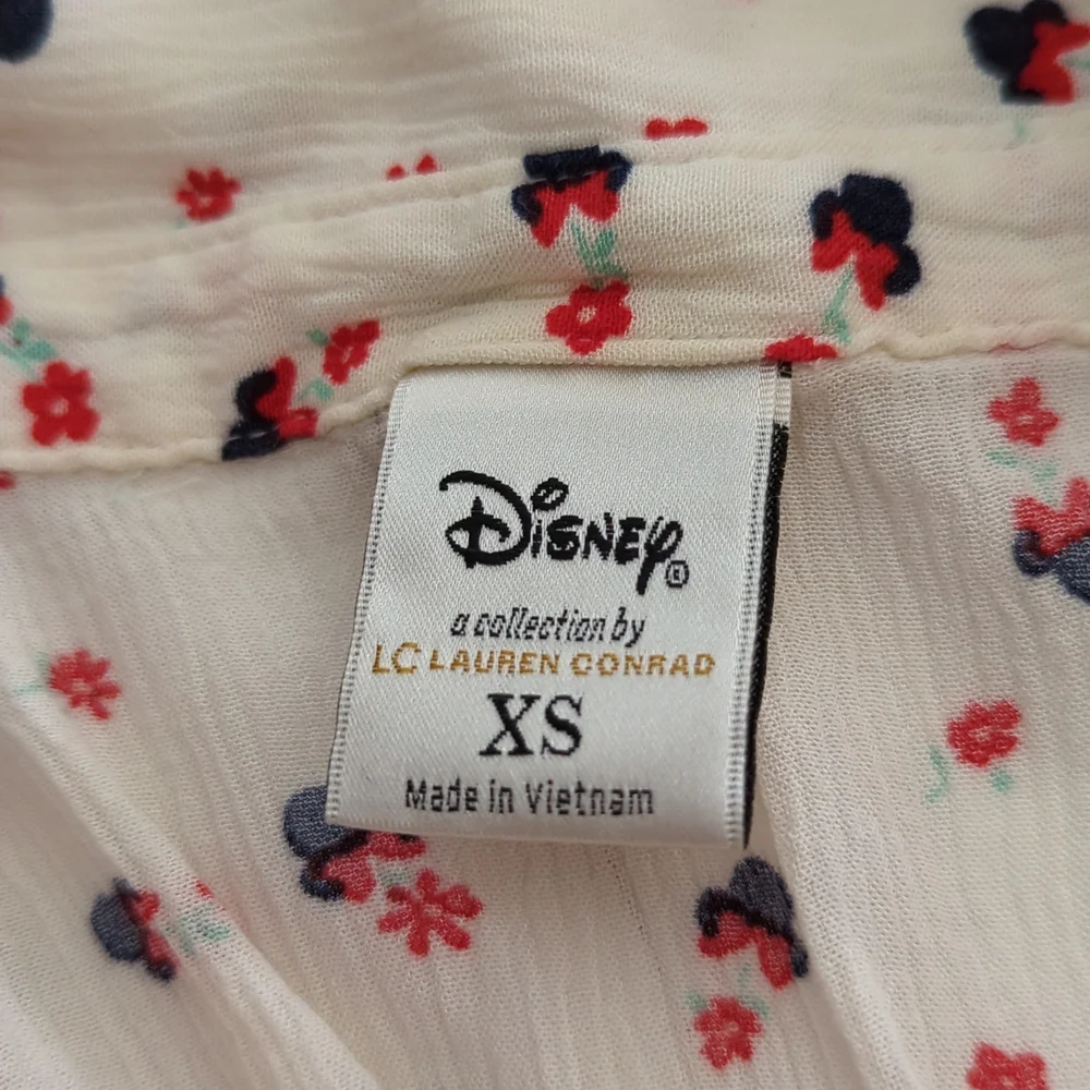 XS Lauren Conrad Disney no sleeve blouse - Picture 3 of 7